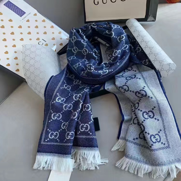 GUCCl SCARF