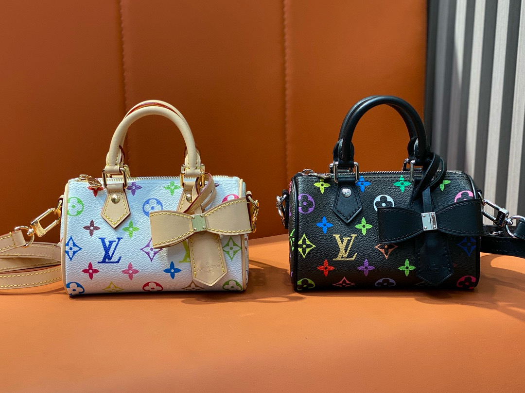 L\V new womnes handbag 250519