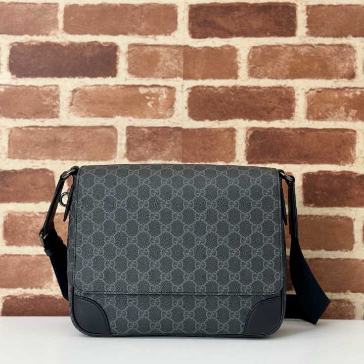 GG Emblem MENS BAG 821154 W29xH23xD7.5cm
