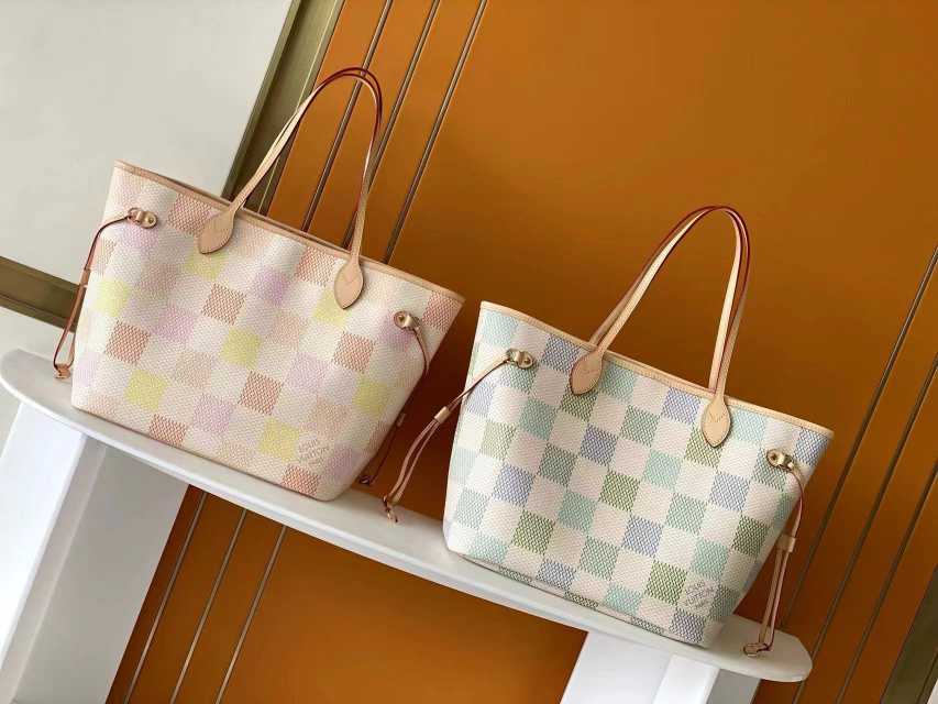L\V new handbag 250525