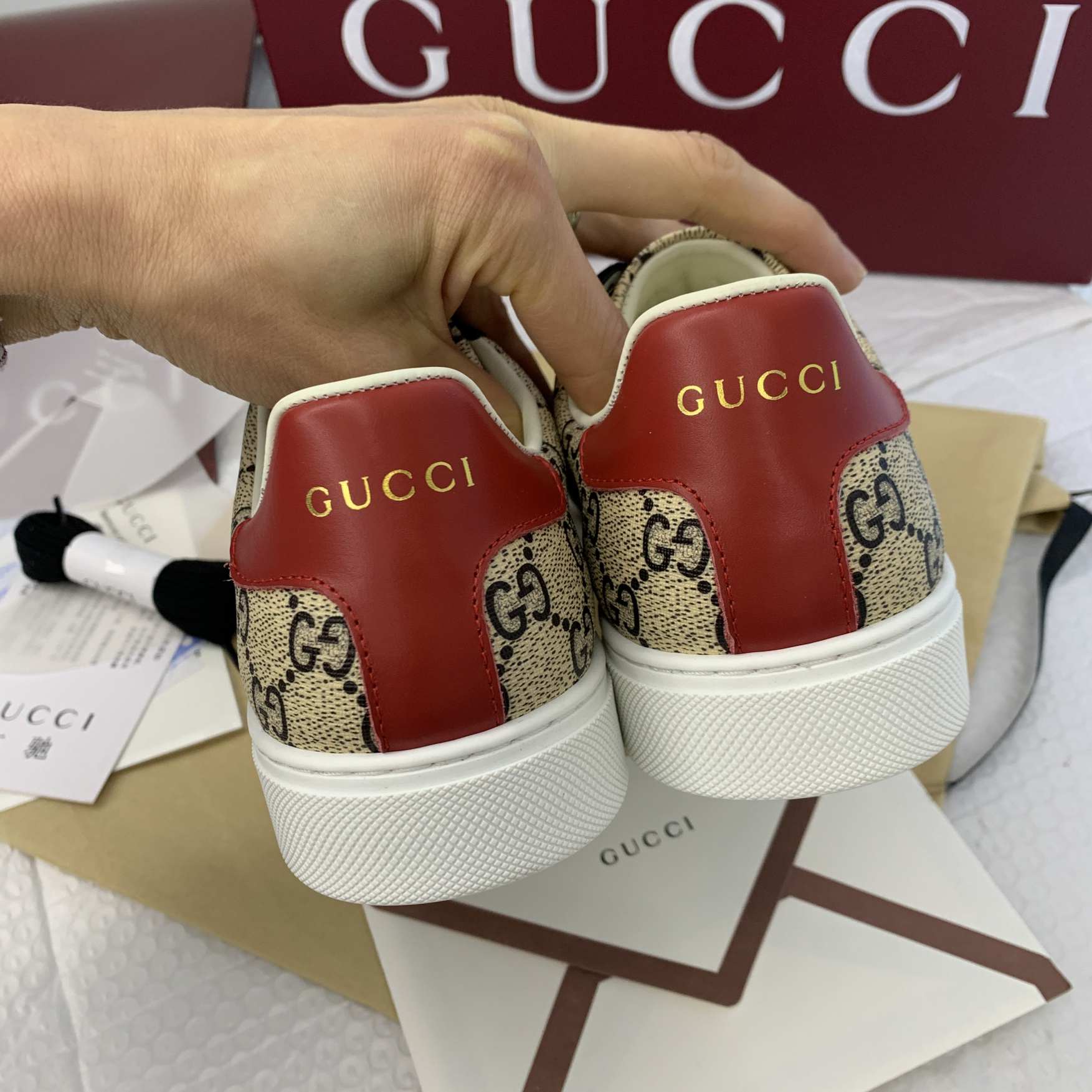 SHIPPING 250526