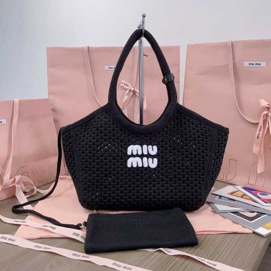 MIUMlU new handbag 250526