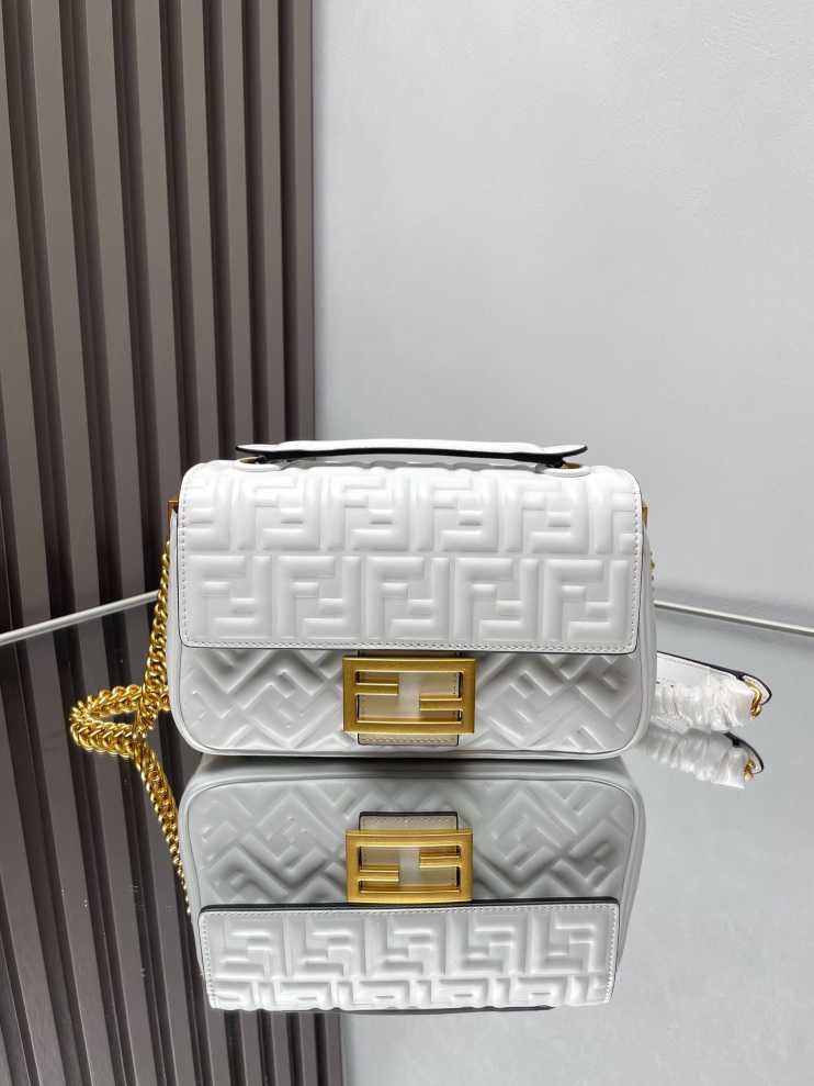 FENDl NEW HANDBAG 250707
