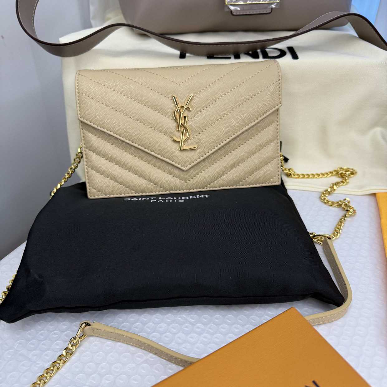 Shipping 250708