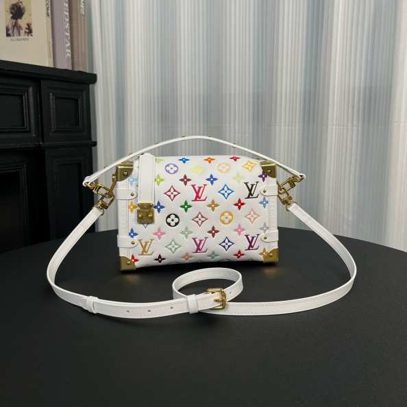 L\V NEW WOMENS HANDBAG 250731