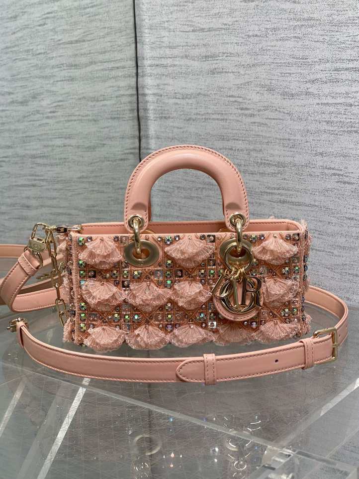 DlOR womens handbag 251231