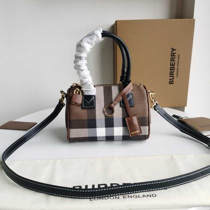 bur, berry new womens handbag  260101