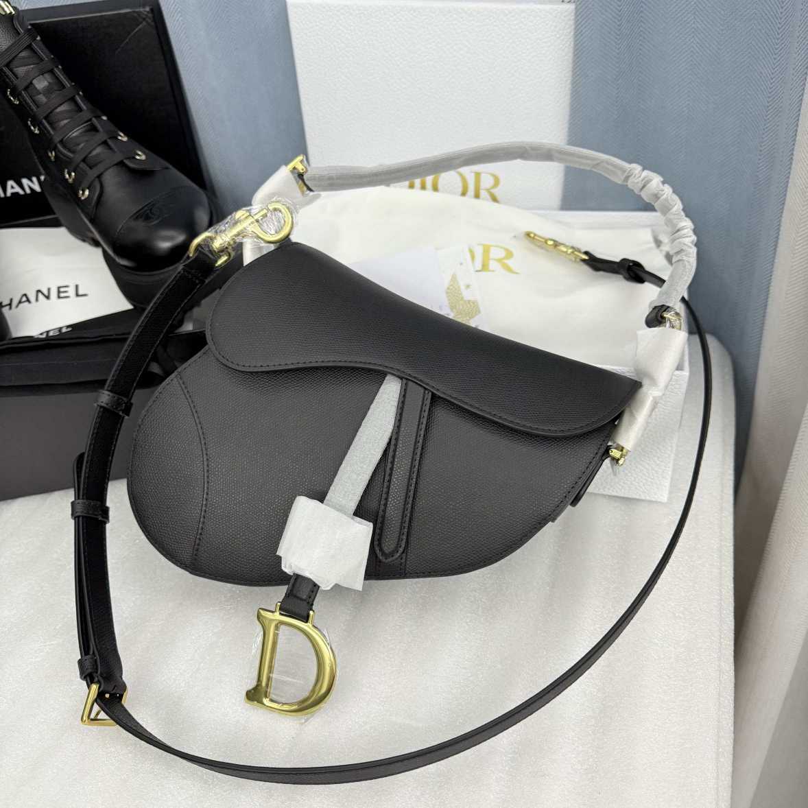 DlOR leather SADDLE handbag 260113