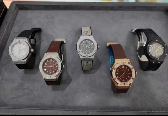 HUBL0T WATCHES 260114