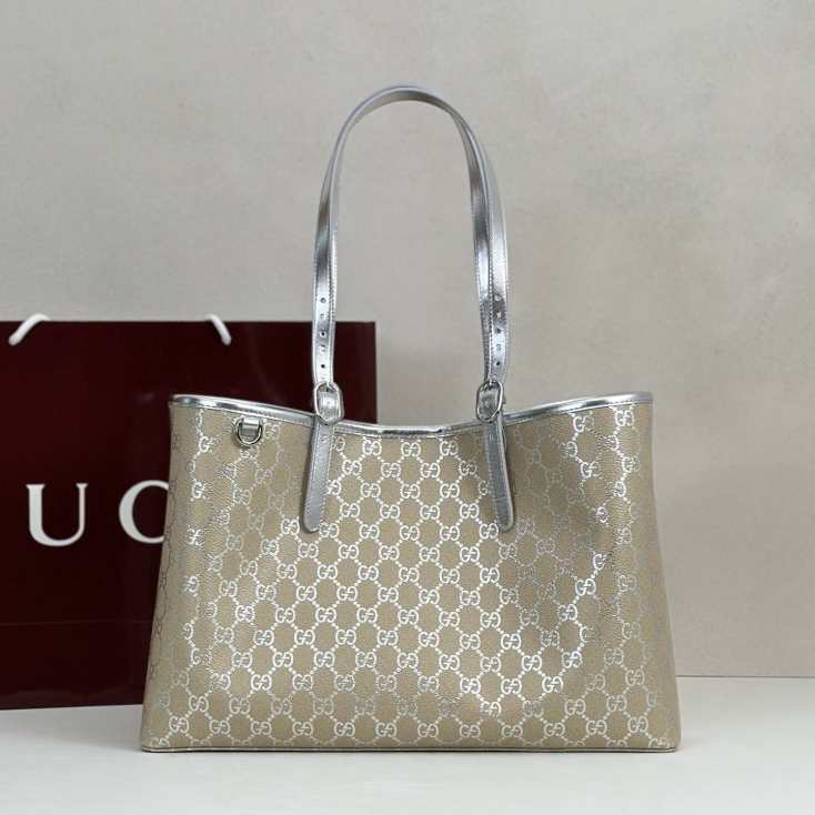 GUCCI womens handbag new 260201