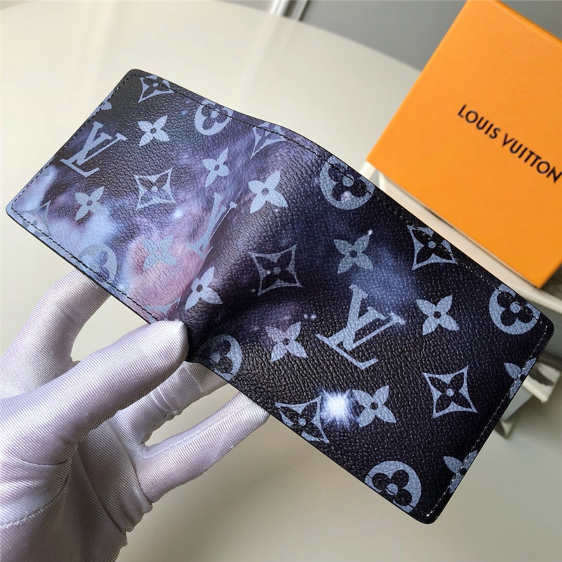 LOUIS VUITTON M67429 MULTIPLE WALLET GALAXY, Men's Fashion, Watches &  Accessories, Wallets & Card Holders on Carousell