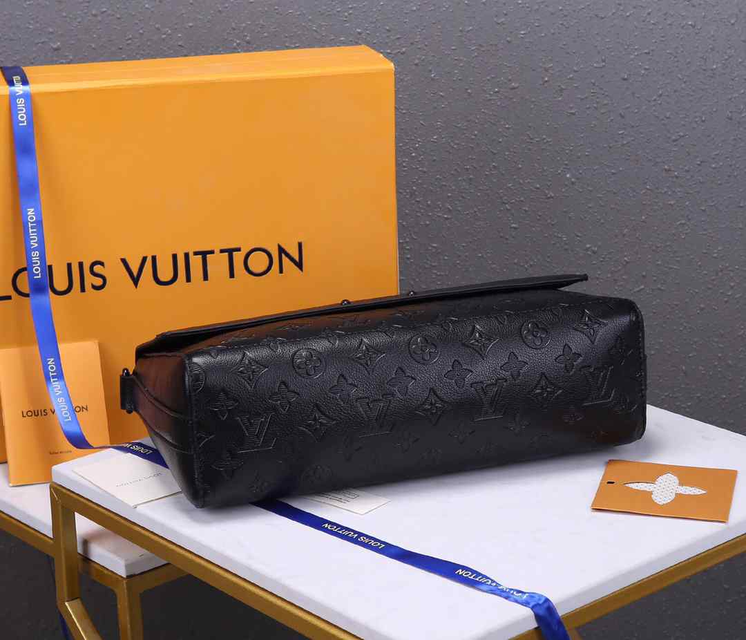 Louis Vuitton Sprinter Messenger Bag Monogram Shadow Leather Black 163115146