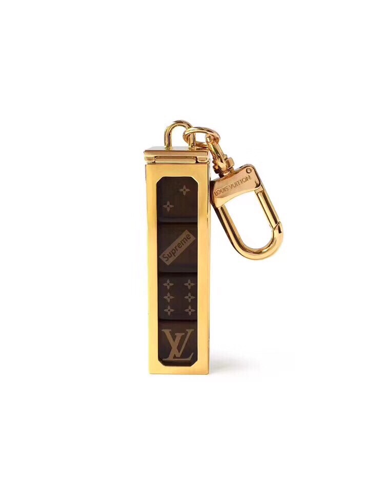 Louis Vuitton on X: The #LouisVuitton Dice Key Chain is a #hoiday